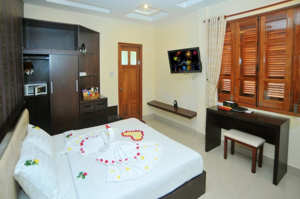 Sofia Suite Hotel Danang Esterno foto