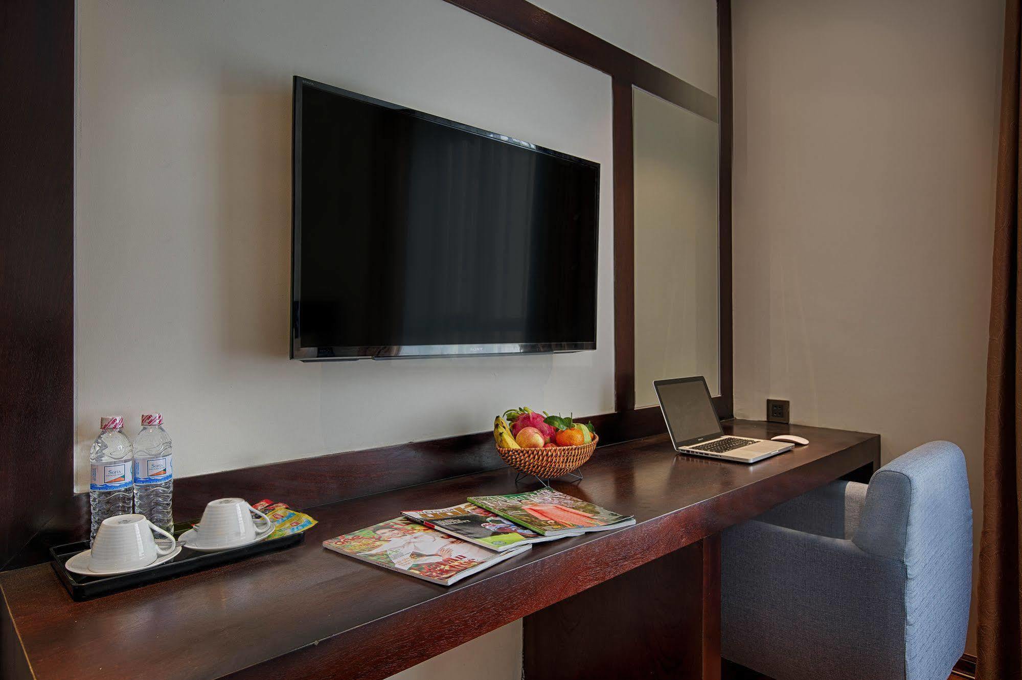 Sofia Suite Hotel Danang Esterno foto