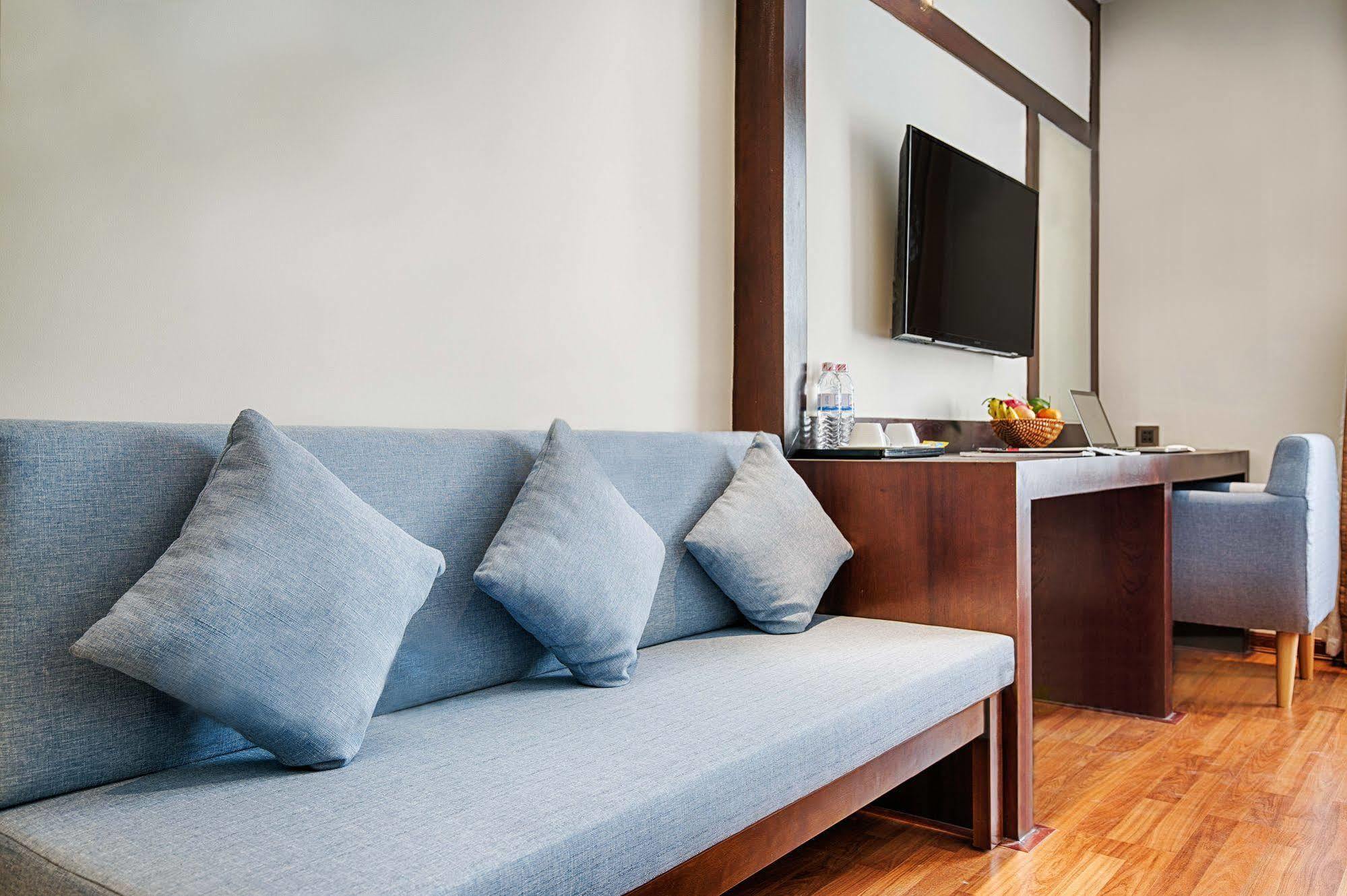 Sofia Suite Hotel Danang Esterno foto